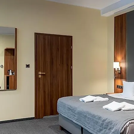 Wodnik 4*